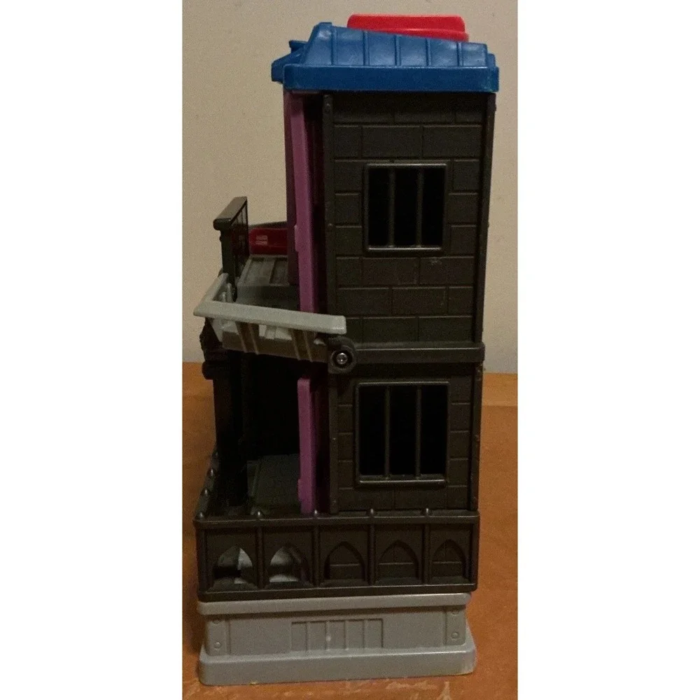 Imaginext DC Gotham City Jail Batman Playset Fisher‎ Price, Missing Doors